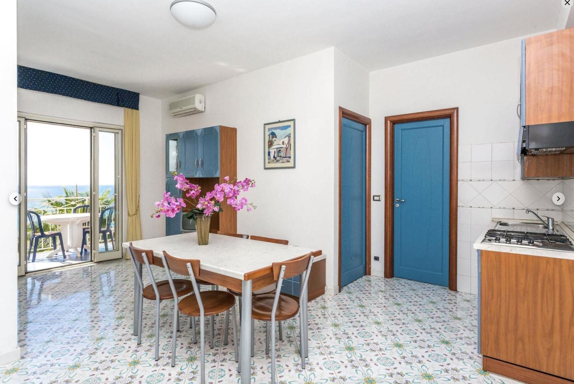 Club Residence La Castellana Бельведере-Мариттимо Экстерьер фото